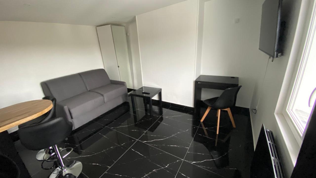 Bella Vita - Studio Tout Equipe - Tv Netflix - Centre Ville 100M- Gare 50M - Basilique 200M ลีซีเยอ ภายนอก รูปภาพ