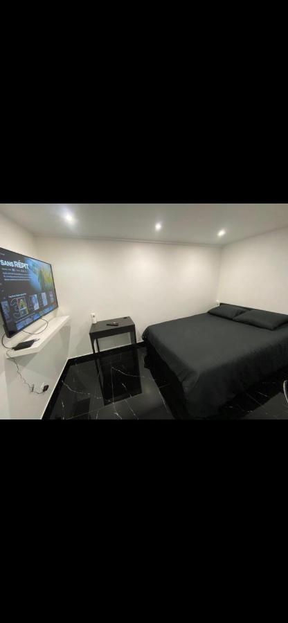 Bella Vita - Studio Tout Equipe - Tv Netflix - Centre Ville 100M- Gare 50M - Basilique 200M ลีซีเยอ ภายนอก รูปภาพ